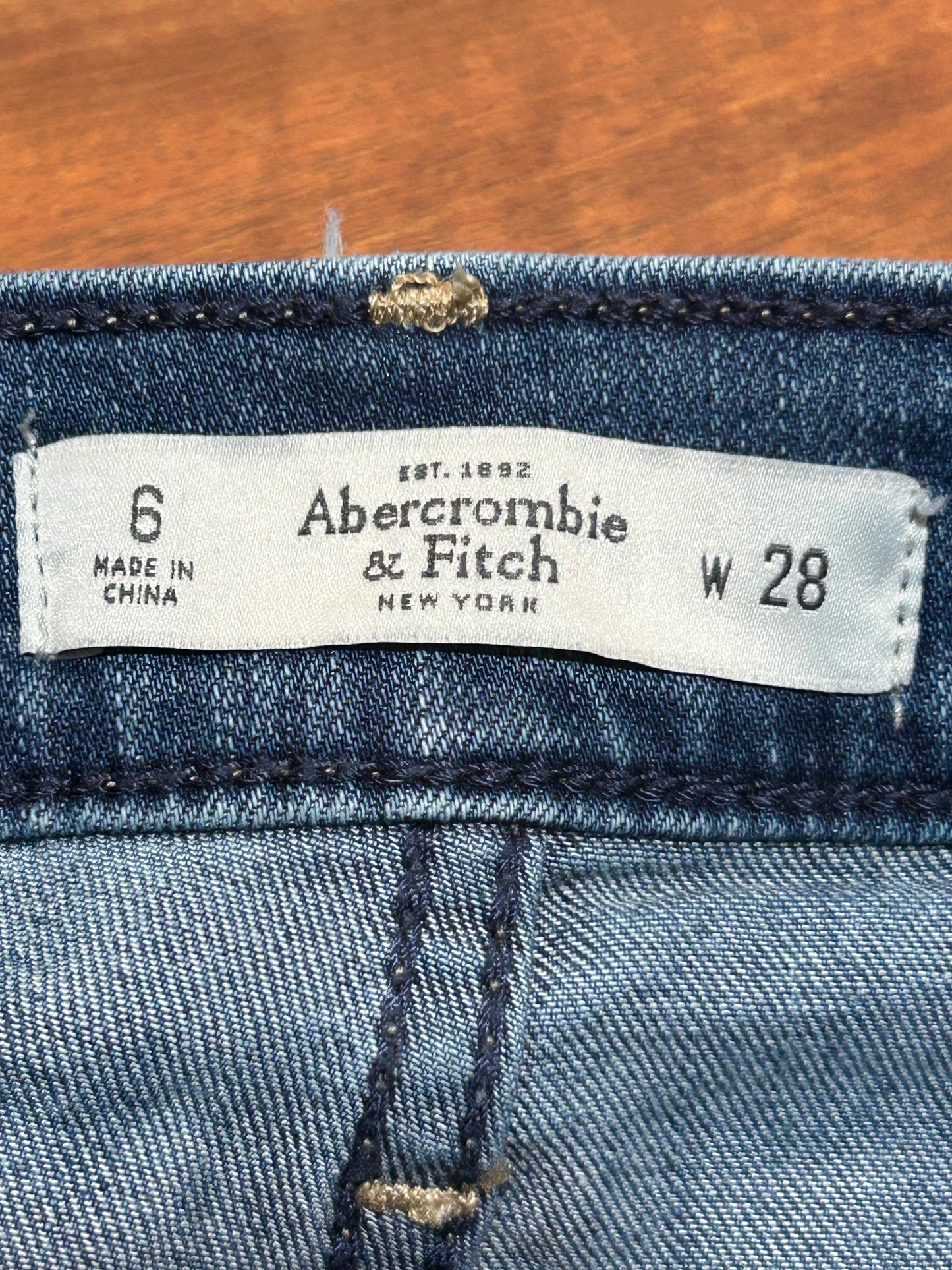 Abercrombie: Jean shorts