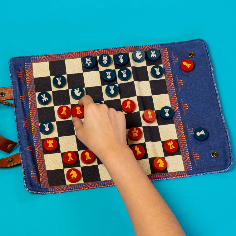 Pendleton: Chess & Checkers Set