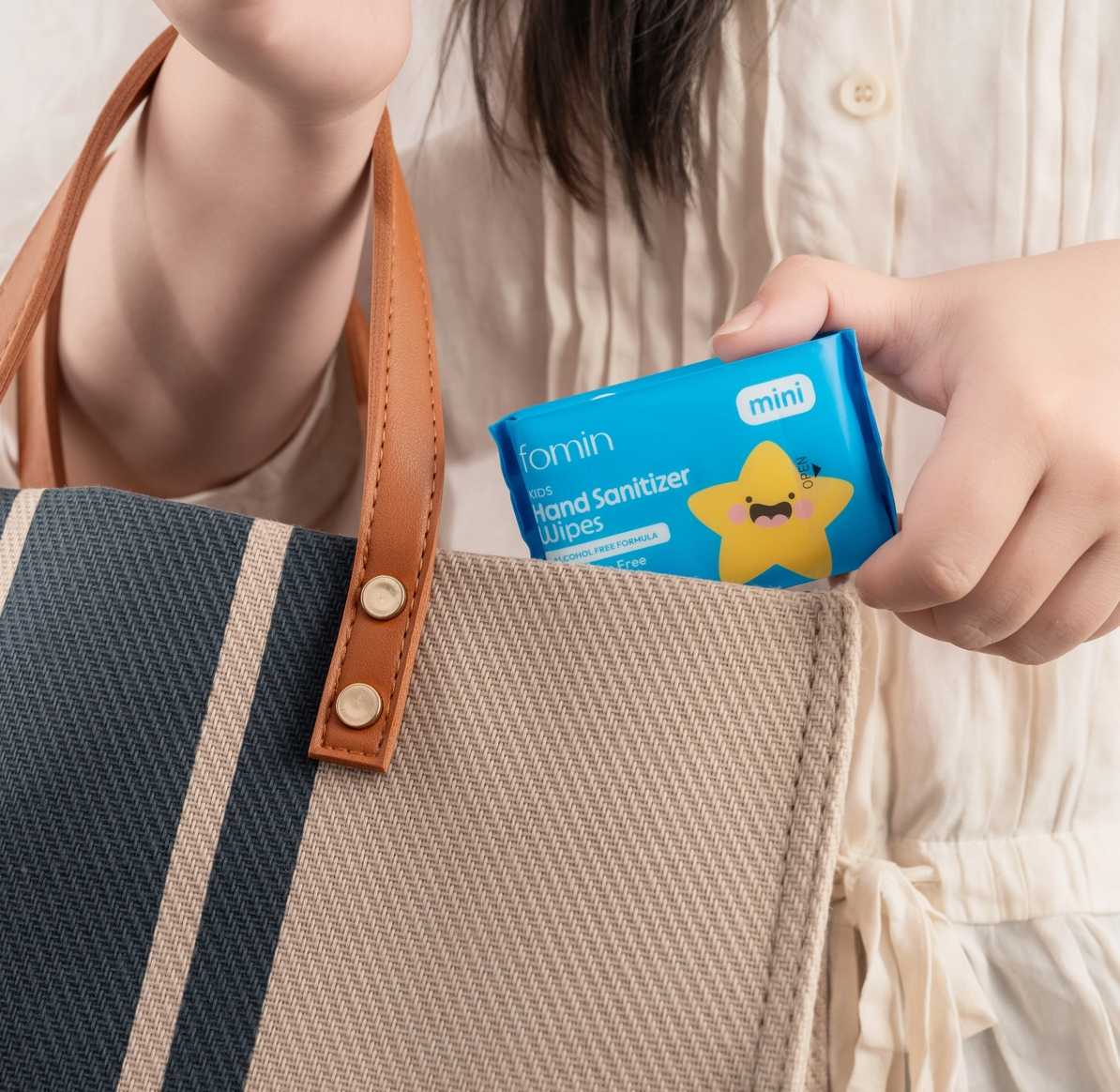 Fomin: Mini Hand Sanitizer Wipes